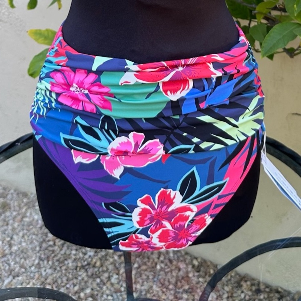 NWT Blue Rod Beatty "Hawaiian Punch" shirred high waisted swim bottoms - size 6